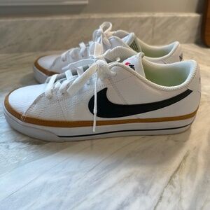 Nike Women’s Court Legacy Sneaker